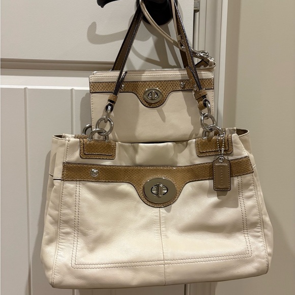 Coach Handbags - Coach Penelope Leather Carryall/Shoulder Tote And Matching Wallet!